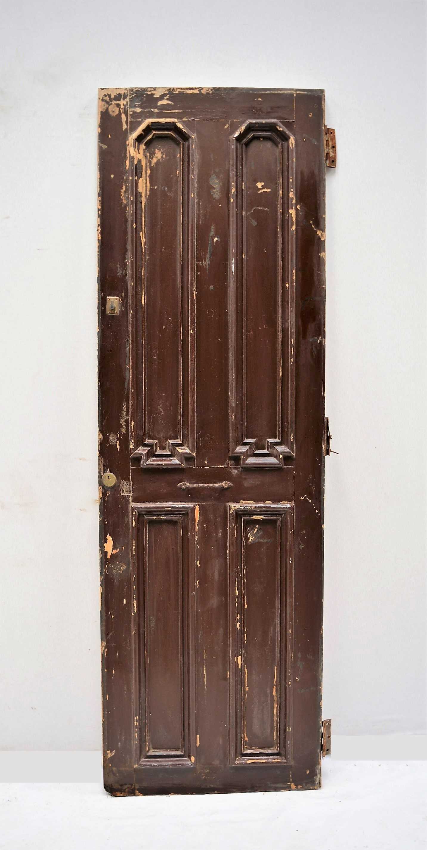 PUERTA DE MADERA