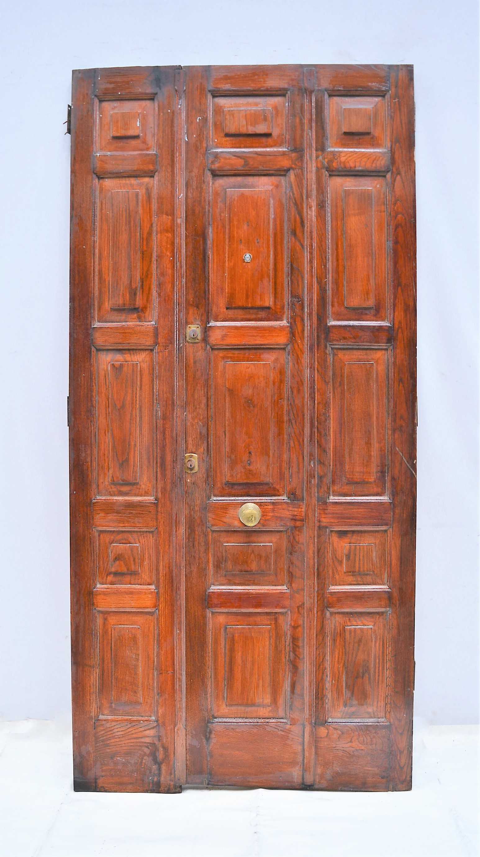 PUERTA DE MADERA DOBLE