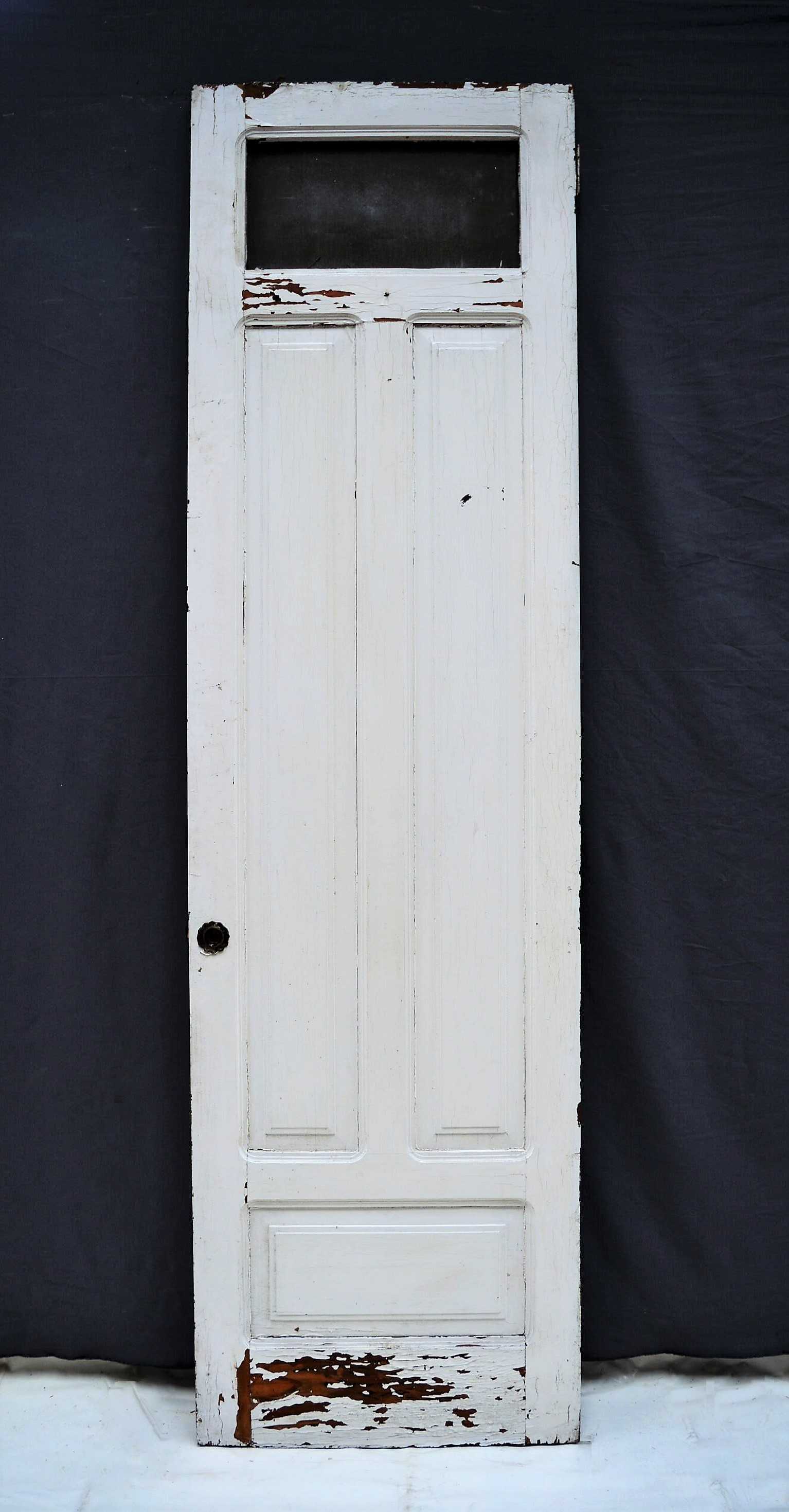 PUERTA DE MADERA BLANCA