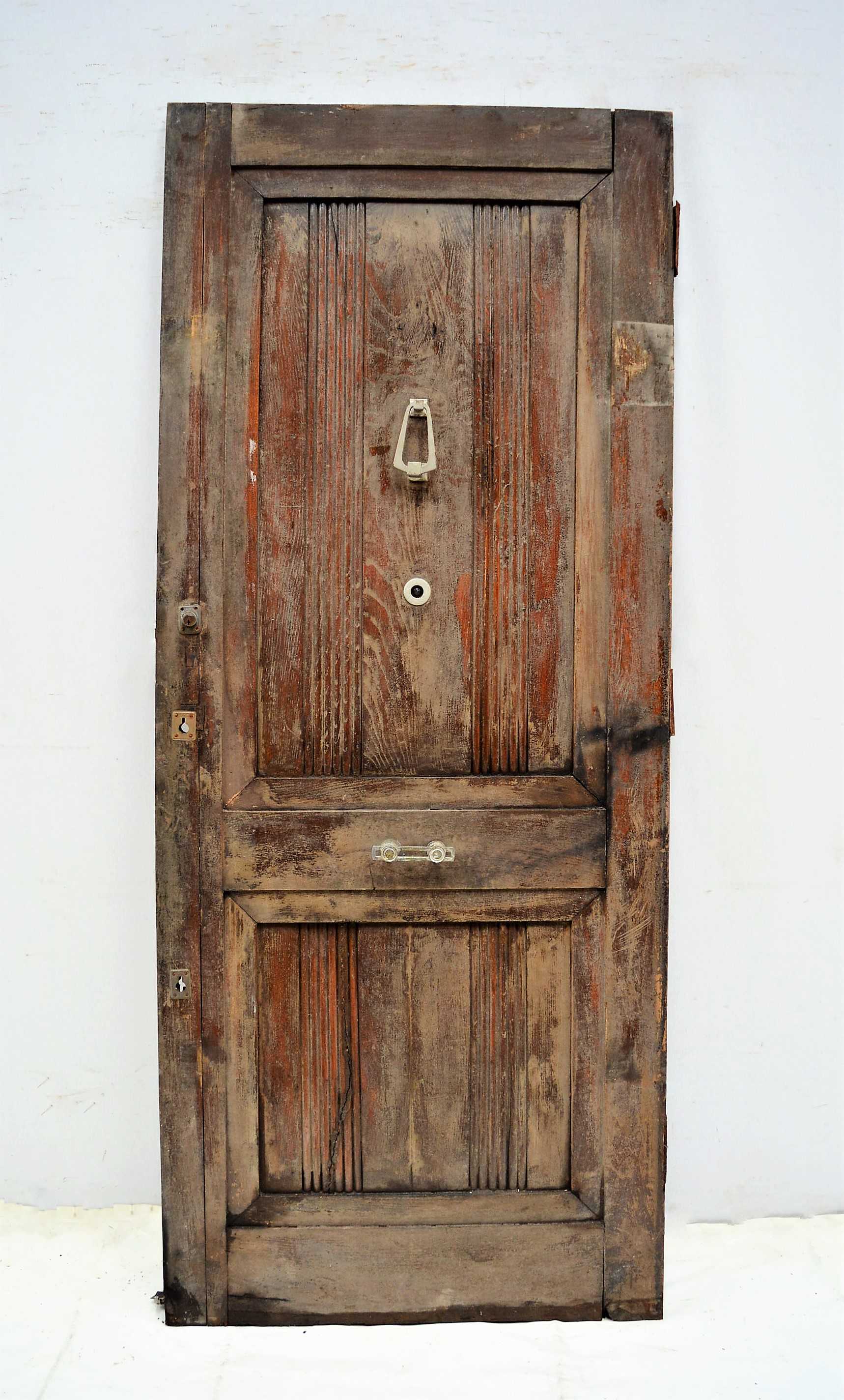 PUERTA DE MADERA