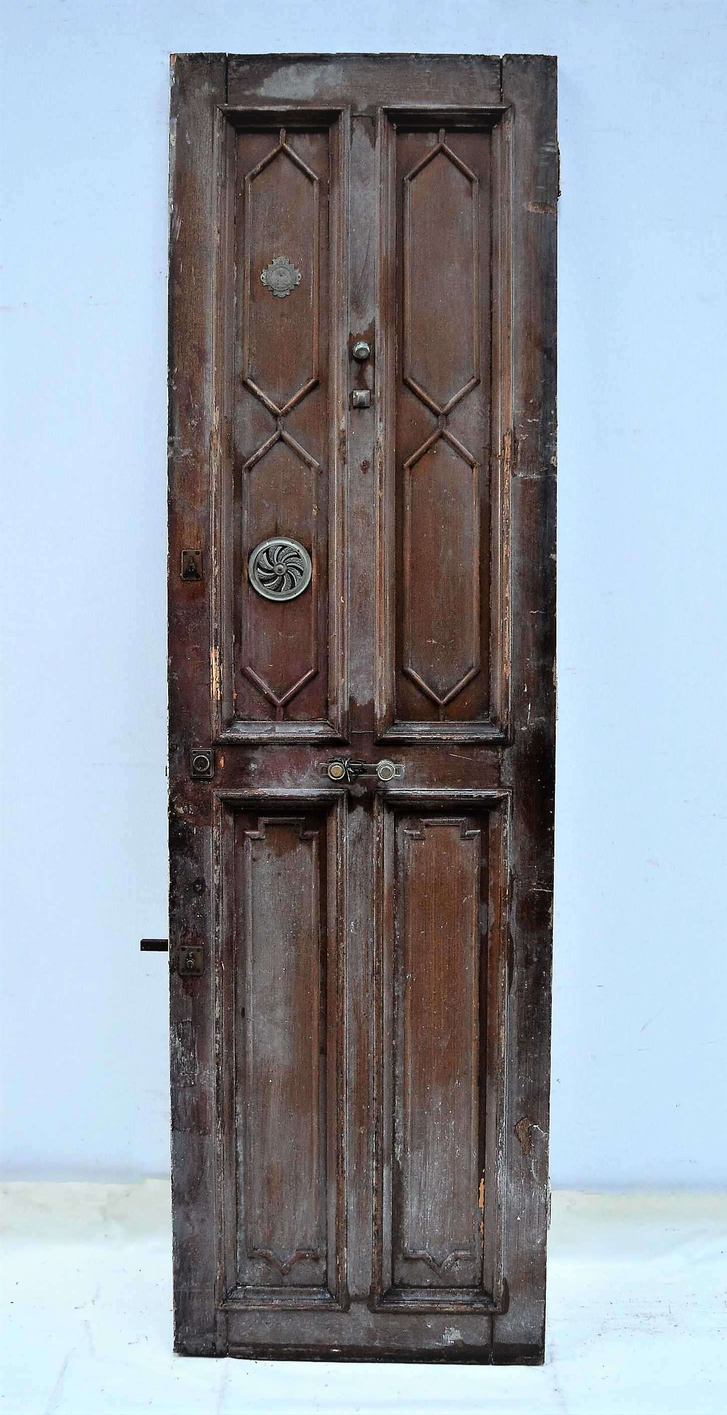 PUERTA DE MADERA