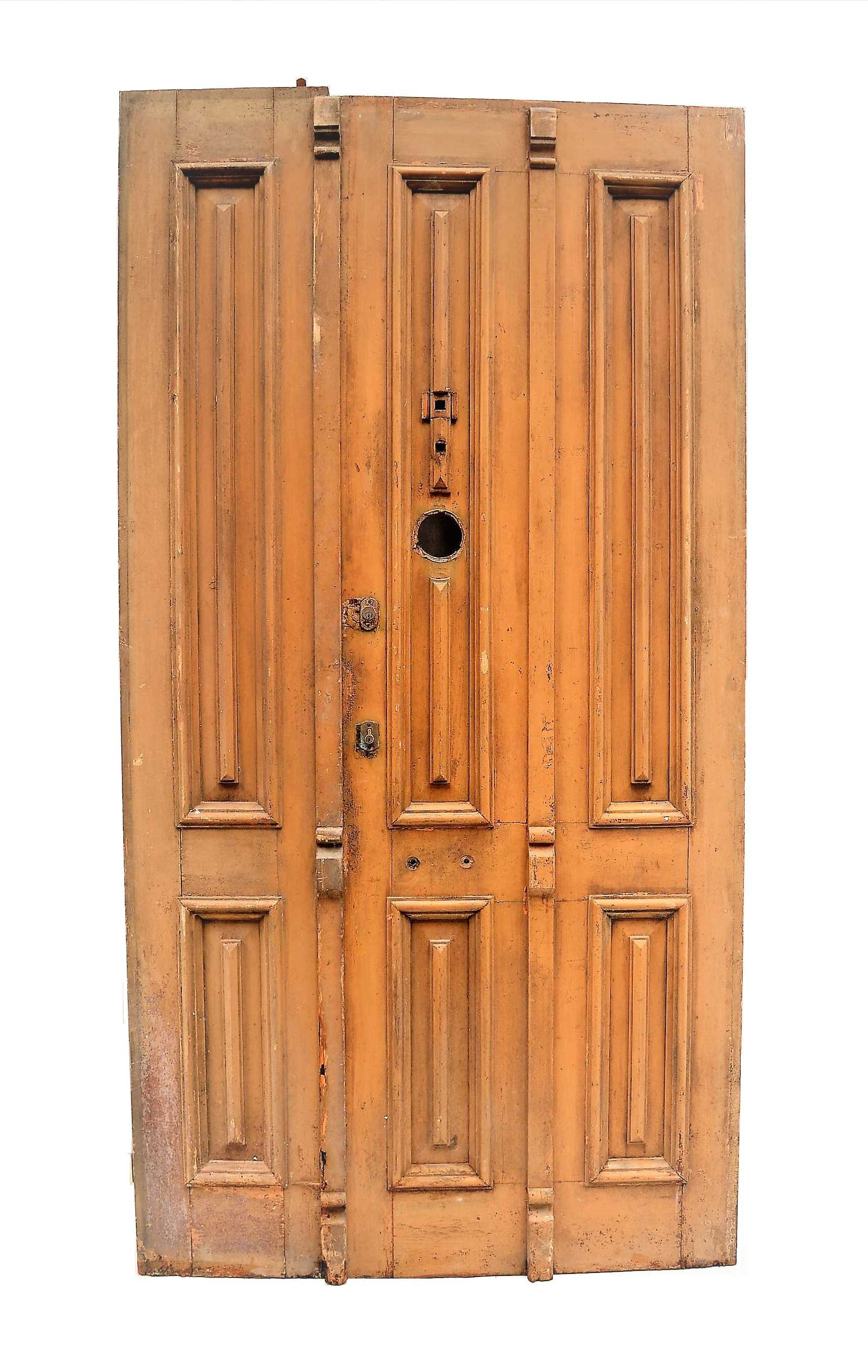 PUERTA DE MADERA DOBLE