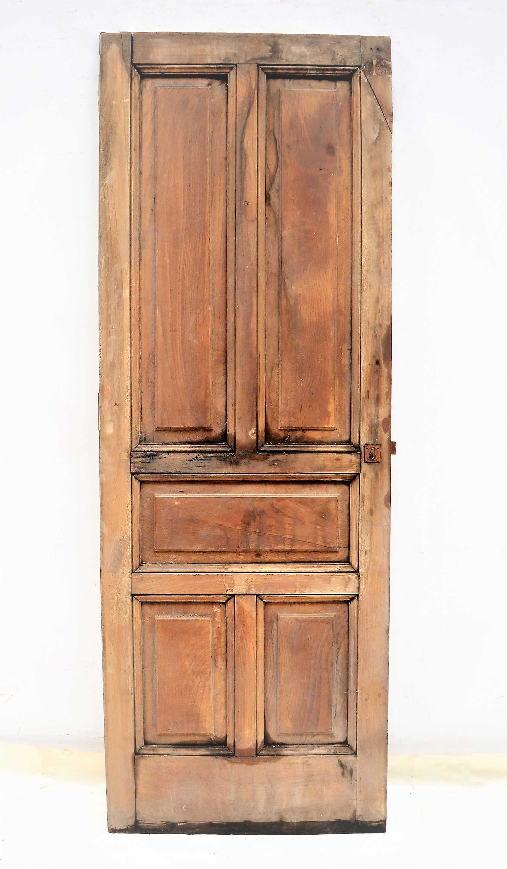 PUERTA DE MADERA