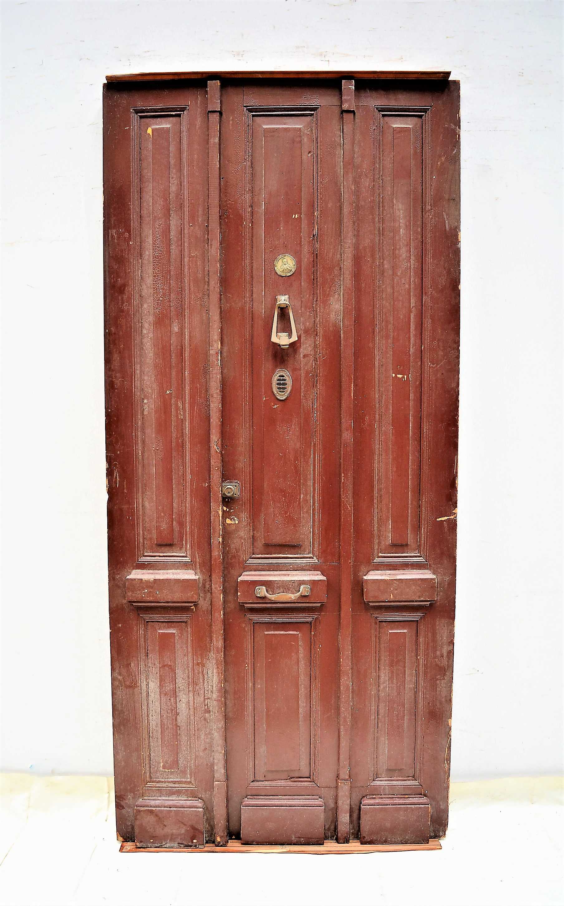 PUERTA DE MADERA DOBLE