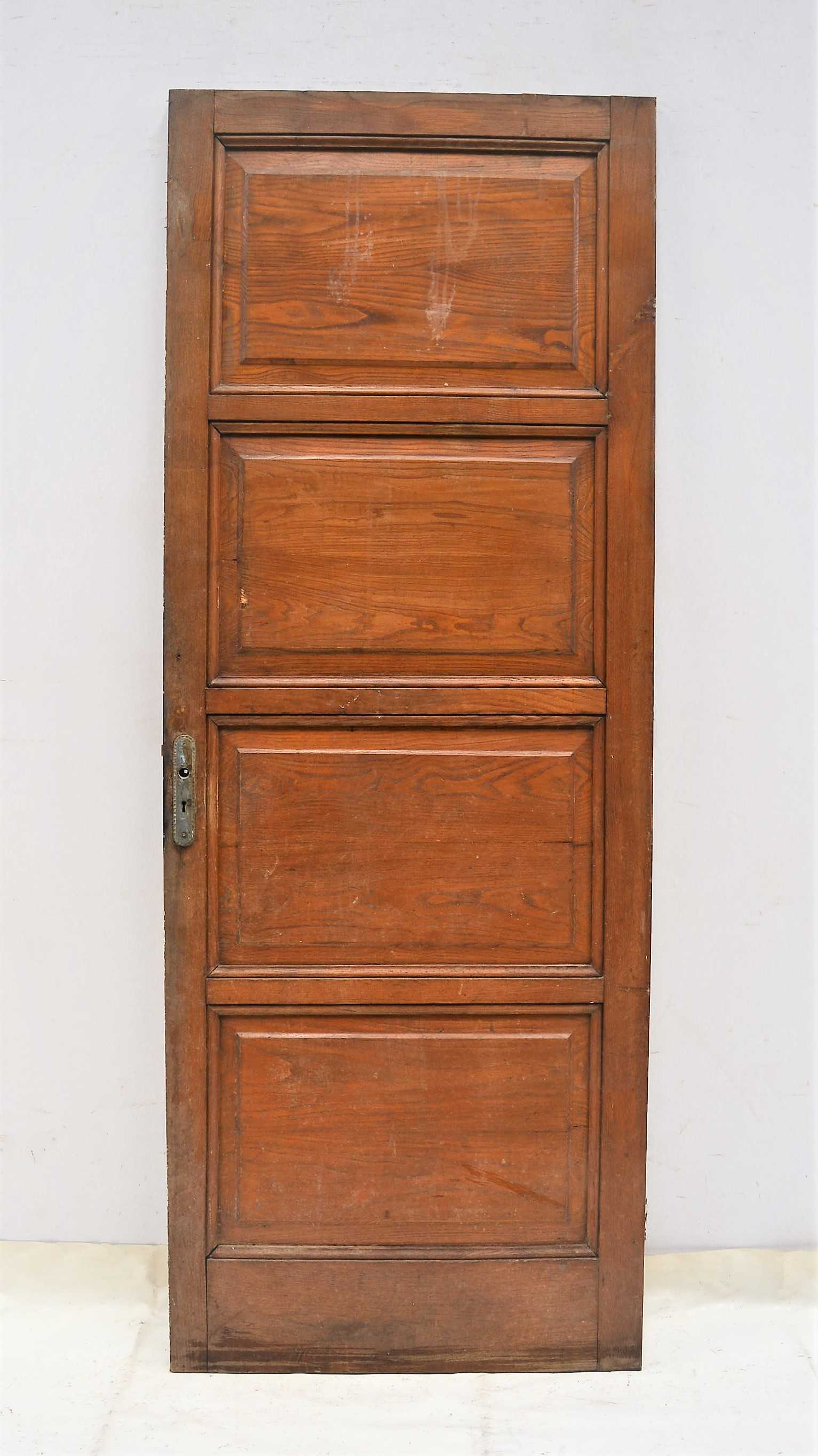 PUERTA DE MADERA