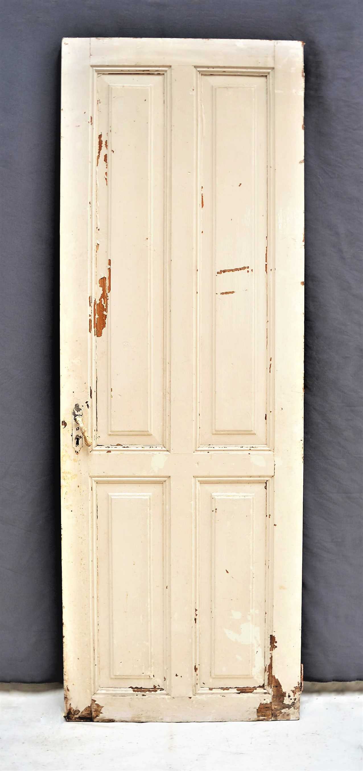 PUERTA DE MADERA BLANCA